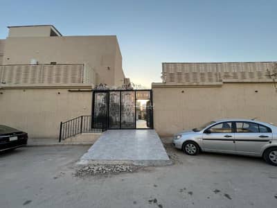 دور 4 غرف نوم للايجار في شمال الرياض، الرياض - دور للإيجار في شارع الأنهار, حي الياسمين, مدينة الرياض, منطقة الرياض