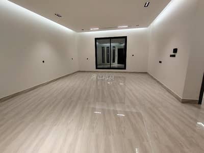 8 Bedroom Villa for Sale in East Riyadh, Riyadh - Luxury duplex villa in Al-Rimal district