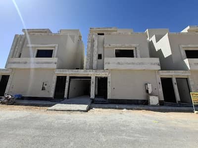 فیلا 4 غرف نوم للبيع في شرق الرياض، الرياض - فيلا درج داخلي مع شقه حي النظيم