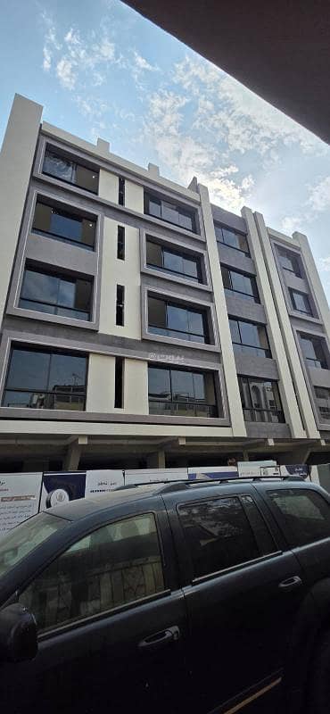 4 Bedroom Apartment for Sale in North Jeddah, Jeddah - 4-bedroom apartment for sale in Al-Rawdah, Jeddah