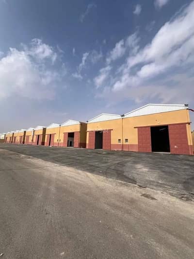 مستودع  للايجار في شرق الرياض، الرياض - مستودع للإيجار في السليى، الرياض