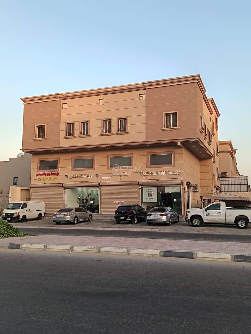 Residential and commercial building for sale in Taiba Neighborhood, Dammam.