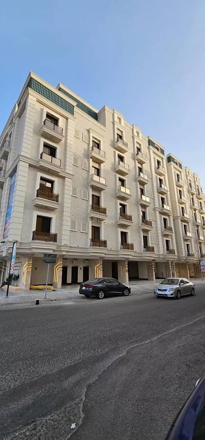 3 Bedroom Flat for Sale in North Jeddah, Jeddah - Studio Apartment For Sale in Al Woroud, Jeddah
