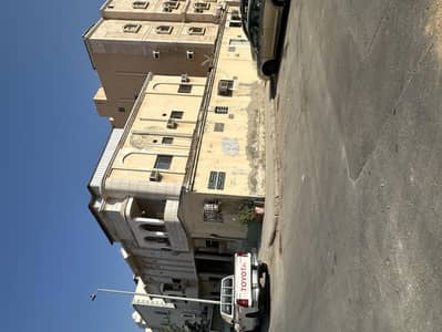 Residential Building for Sale in North Jeddah, Jeddah - Residential Building For Sale in Al Nuzhah, Jeddah