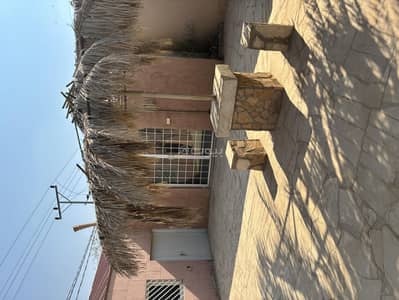 استراحة  للبيع في مزارع ديراب، الرياض - استراحة مع اسطبل خيل