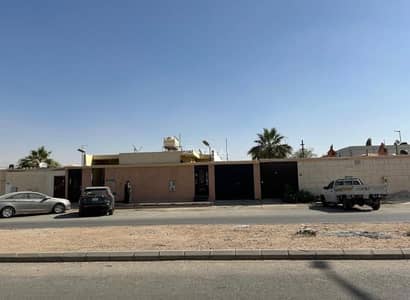 استراحة 6 غرف نوم للبيع في شرق الرياض، الرياض - استراحة للبيع في حي السلي ، الرياض