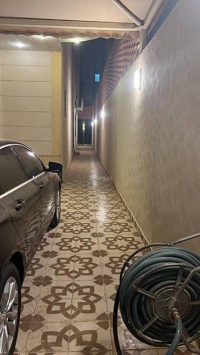 4 Bedroom Villa for Sale in East Riyadh, Riyadh - Villa for sale in Gold Sands