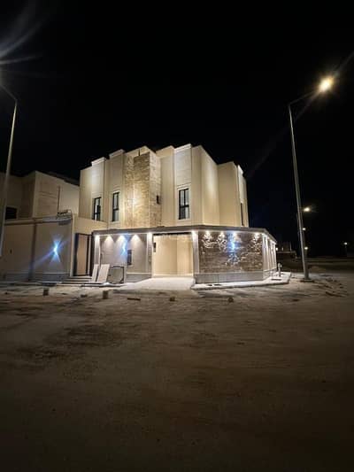 8 Bedroom Villa for Sale in East Riyadh, Riyadh - Villa for sale in Al-Nokhba (Elite) Subdivision, Riyadh