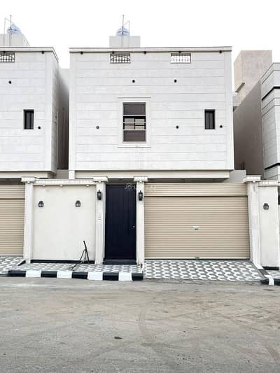 6 Bedroom Villa for Sale in Al Ukayshiyyah, Makkah - Luxurious villas for sale in Prince Abdullah neighborhood, 8, Mecca City