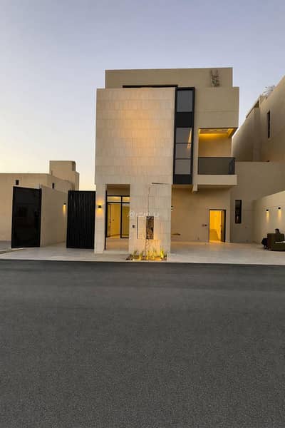 دور 4 غرف نوم للبيع في شرق الرياض، الرياض - فيلا بمساحة 3 غرف نوم للبيع في حي البيان، الرياض