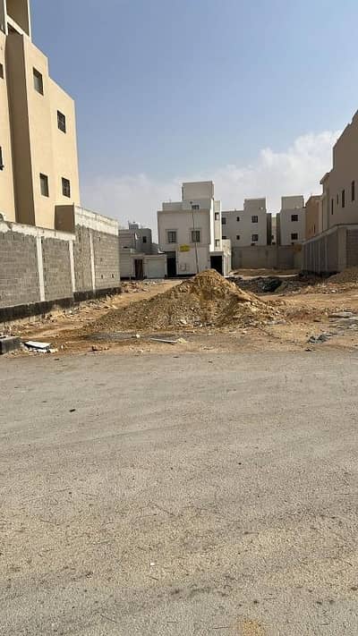ارض سكنية  للبيع في شرق الرياض، الرياض - أرض بمساحة كبيرة بموقع مميز في مخطط الشرق