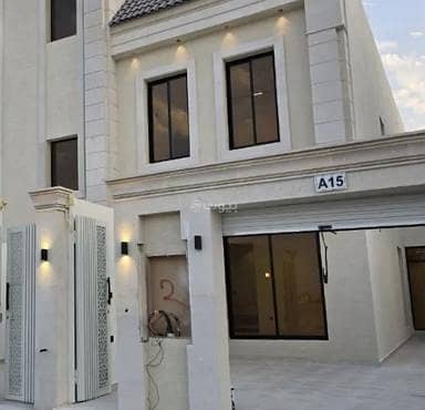 دور 3 غرف نوم للبيع في جنوب الرياض، الرياض - طابق للبيع في عكاظ، الرياض