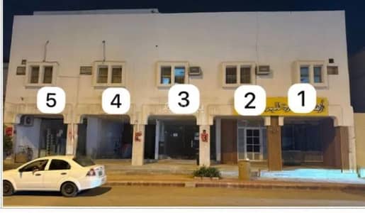 Showroom for Rent in Al Khalidiyah, Al Diriyah - Exhibition Building For Rent in Al Khalidiyah, Al Diriyah