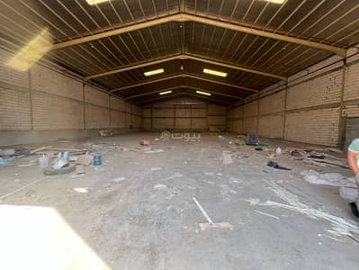 مستودع  للايجار في شرق الرياض، الرياض - مستودع للإيجار في السلي، الرياض