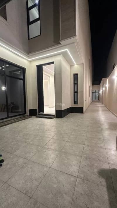 5 Bedroom Floor for Sale in East Riyadh, Riyadh - Ground floor for sale in Al-Bayan district, Riyadh