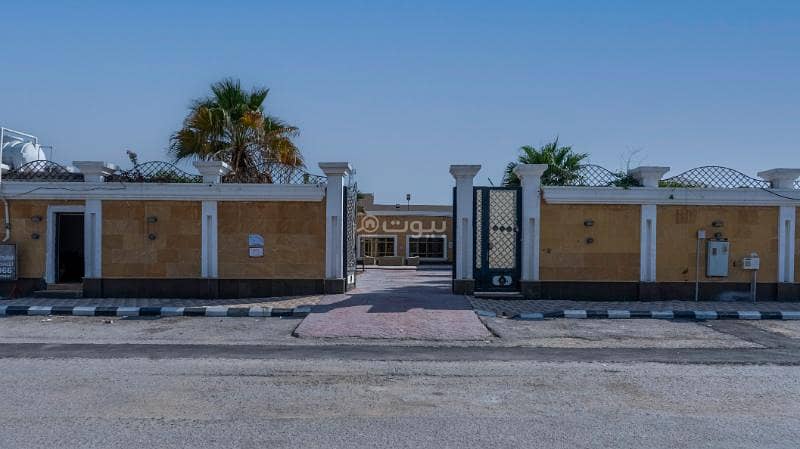 A distinctive vacation villa for sale in Al-Forsan neighborhood, Dammam.