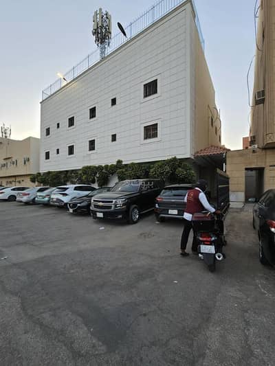 1 Bedroom Flat for Rent in North Riyadh, Riyadh - A room, a living room, a kitchen, and a bathroom