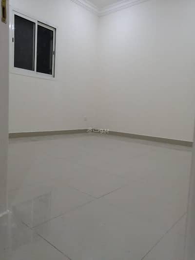 فلیٹ 3 غرف نوم للايجار في وسط الرياض، الرياض - شقه للايجار حي الظباط