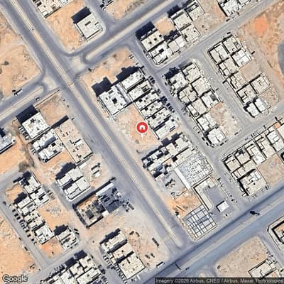 Commercial Land for Sale in West Riyadh, Riyadh - For sale: a commercial plot of land in Riyadh, Al-Mahdiya district.