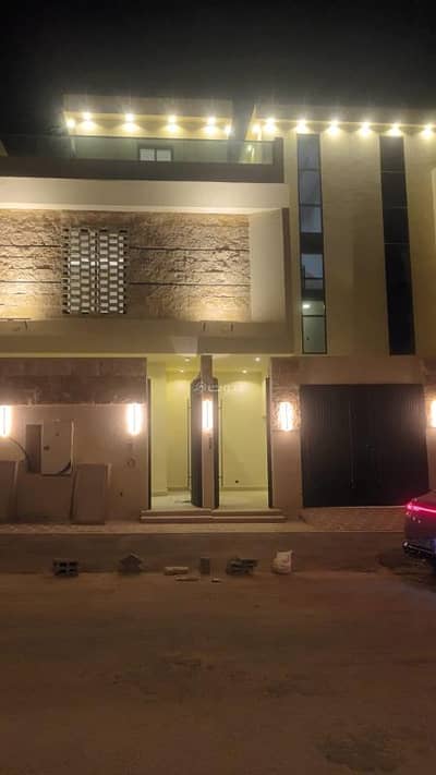 3 Bedroom Floor for Rent in West Riyadh, Riyadh - A newly constructed residential building that has never been inhabited before, featuring privacy, a separate entrance, and a distinguished location close to King Salman Base with easy access to main roads.