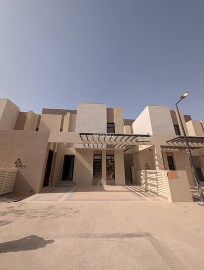 فیلا 3 غرف نوم للايجار في سدرة، الرياض - فيلا من 3 غرف نوم للإيجار في سدرة، الرياض - تصميم اتوال الي سااب