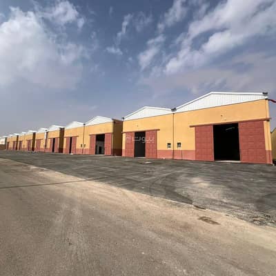 Warehouse for Rent in Sedous - Warehouse for rent in North Riyadh, Saihd Sudus
