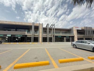 Complex for Rent in North Riyadh, Riyadh - Commercial complex for rent in Al-Sulaymaniyah neighborhood, Riyadh
