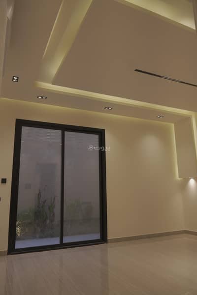 دور 5 غرف نوم للبيع في شمال الرياض، الرياض - مشروع مميز للبيع في المرسلات، الرياض