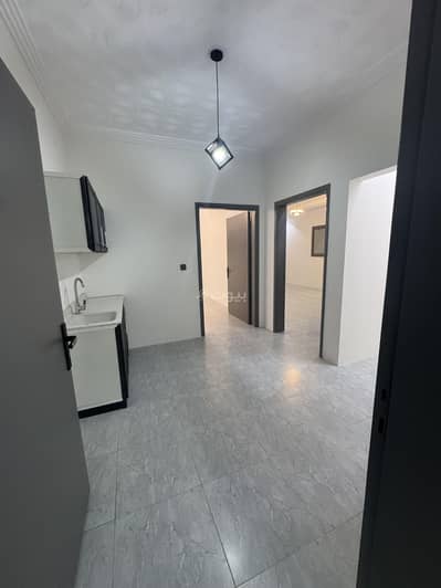 2 Bedroom Apartment for Rent in East Riyadh, Riyadh - Apartment in the best block in Al Rawda neighborhood, fully renovated