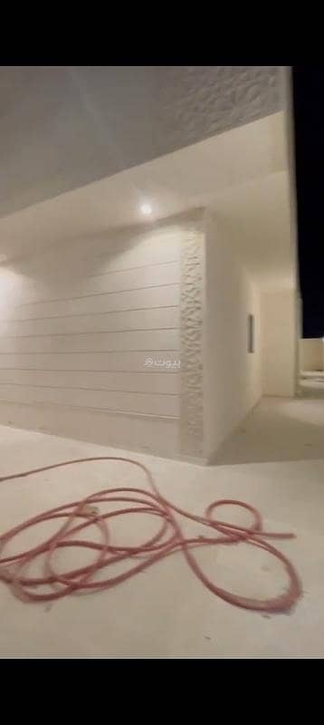 6 Bedroom Floor for Sale in Al Qabiba, Madina - A role with a wide area