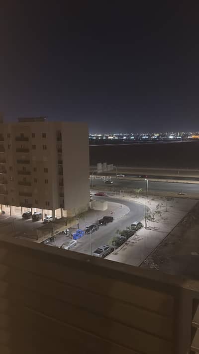 4 Bedroom Flat for Rent in Al-Asil, Jeddah - Apartment for rent in Al-Aseel district overlooking the Jewel Stadium