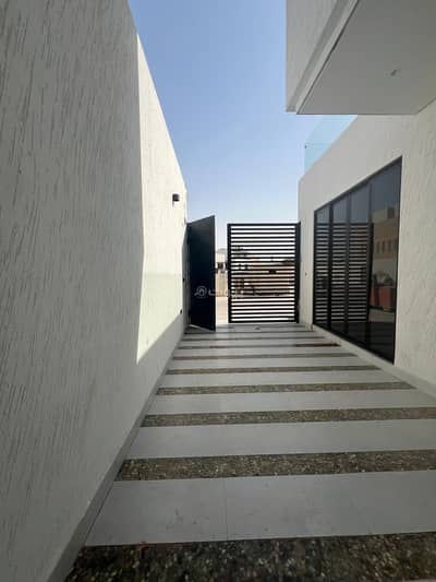 2 Bedroom Flat for Rent in North Riyadh, Riyadh - Ground-floor apartment with a private entrance, al-Qayrawan district