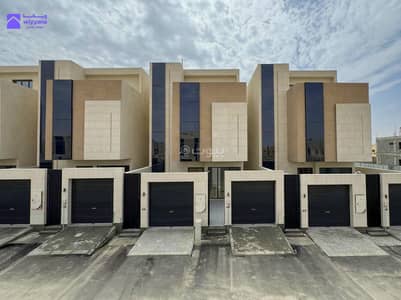 4 Bedroom Apartment for Sale in North Riyadh, Riyadh - Luxurious penthouse for sale – Al Narjis neighborhood, north of Riyadh, with a private terrace and elevator