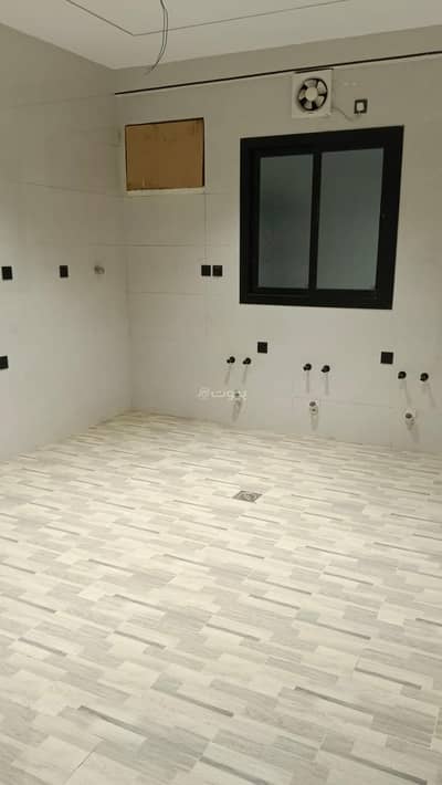 5 Bedroom Apartment for Rent in North Jeddah, Jeddah - 5-bedroom apartment for rent in Al-Murrah (Mars) District