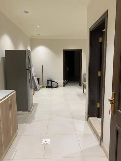 1 Bedroom Flat for Rent in North Jeddah, Jeddah - A furnished room, living room, bathroom, and kitchen for monthly rent