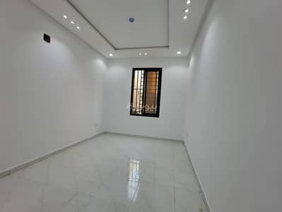 3 Bedroom Apartment for Rent in East Riyadh, Riyadh - Three-bedroom apartment for rent in Al Ramla