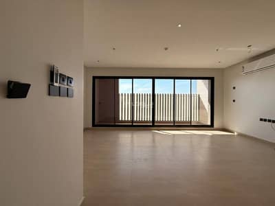 شقة 3 غرف نوم للايجار في شمال الرياض، الرياض - ساتل في اوبال - شقة غير مؤثثة 3 غرف نوم على طريق الثمامة