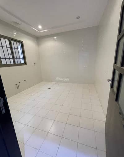 5 Bedroom Villa for Sale in West Riyadh, Riyadh - Duplex villa for sale