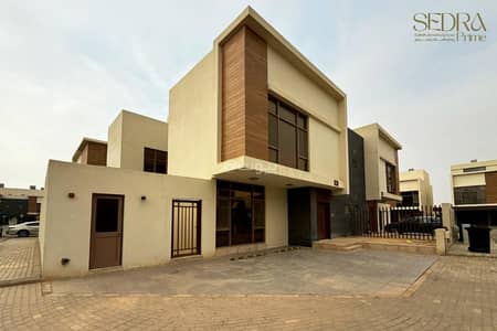 4 Bedroom Villa for Rent in East Riyadh, Riyadh - For Rent | Distinctive Villa in Al Nayfat Compound – Al Munsiyah – Prime Location on Thumamah Road