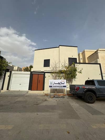 فیلا 4 غرف نوم للايجار في وسط الرياض، الرياض - فيلا جديدة بالربوة