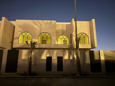 فیلا 5 غرف نوم للبيع في شمال الرياض، الرياض - فلة بناء شخصي بحي العارض