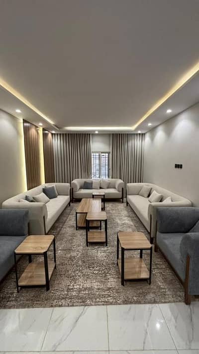 5 Bedroom Flat for Sale in Al Jassah, Madina - A five-bedroom apartment for sale in Al Jasa, Medina