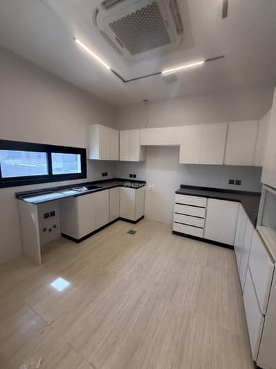 3 Bedroom Villa for Rent in North Riyadh, Riyadh - Three-bedroom villa for rent in Al-`Arid, Riyadh