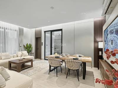 3 Bedroom Apartment for Rent in Al Madinah - Luxury Modern Apartment | 15m to Haram | 3BR + Outdoor Garden | Sleeps 7