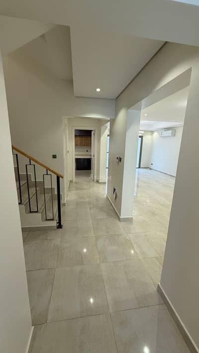 5 Bedroom Villa for Rent in North Riyadh, Riyadh - Villa consisting of 5 bedrooms for rent in Al-Narjis