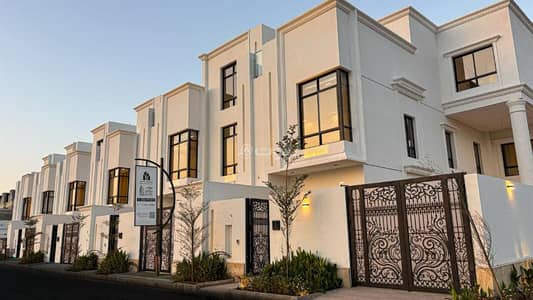 6 Bedroom Villa for Sale in Mudhainib, Madina - Six-bedroom villa for sale in Madainab, Medina