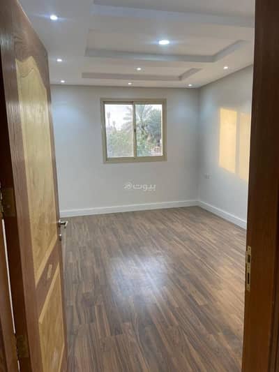 دور 3 غرف نوم للايجار في شمال الرياض، الرياض - دور للإيجار في شارع الحريدة, حي الملقا, مدينة الرياض, منطقة الرياض