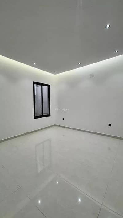 دور 4 غرف نوم للبيع في شرق الرياض، الرياض - دور للبيع في حي الجنادرية، شرق الرياض