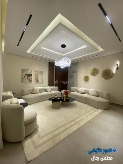 5 Bedroom Villa for Sale in East Riyadh, Riyadh - Luxury villas for sale with internal staircase and apartment