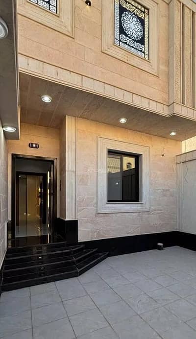 6 Bedroom Floor for Sale in Al Difa, Madina - Apartment consisting of 6 bedrooms for sale in Al-Difa, Medina